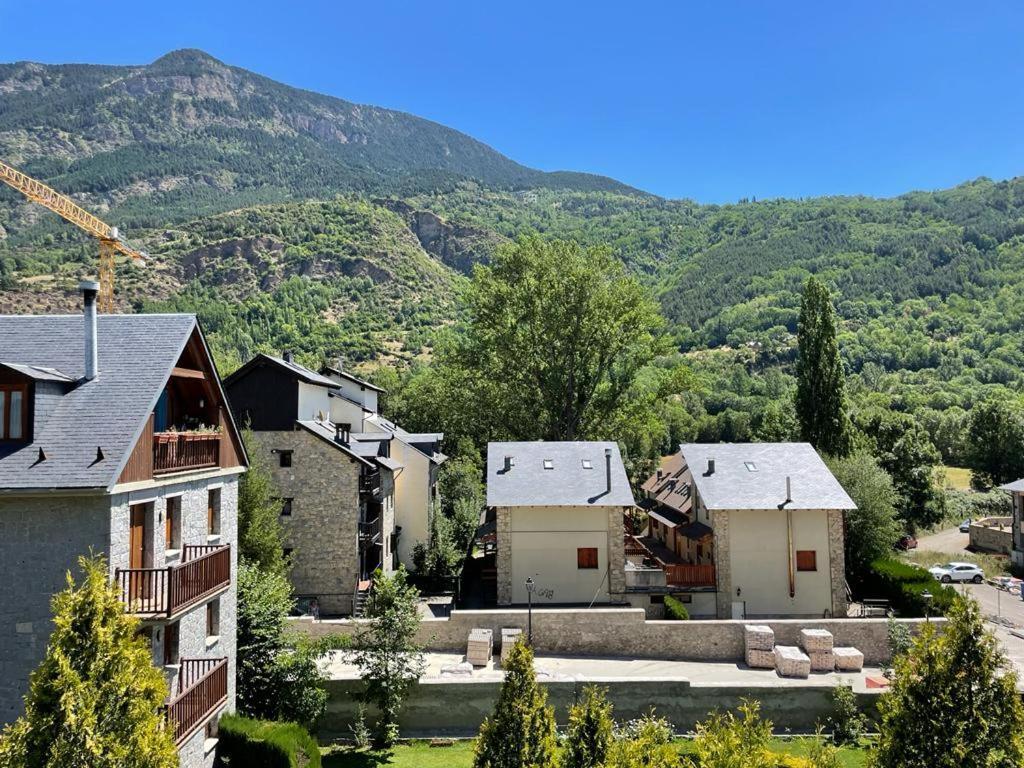 Apartamento Pico De Alba Benasque Buitenkant foto