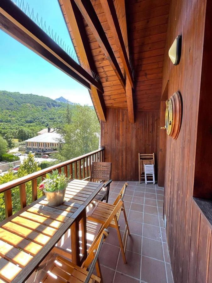 Apartamento Pico De Alba Benasque Buitenkant foto