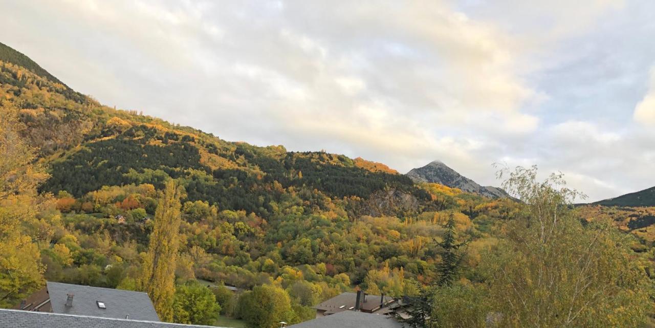 Apartamento Pico De Alba Benasque Buitenkant foto